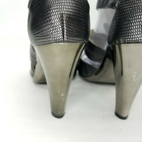 Michael Kors Womens Silver Leather Zipper Rivets - Picture 9 of 12